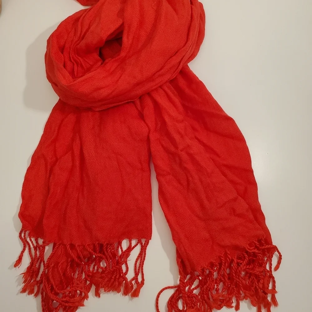 Beautiful Red Scarf - Picture 8 of 8